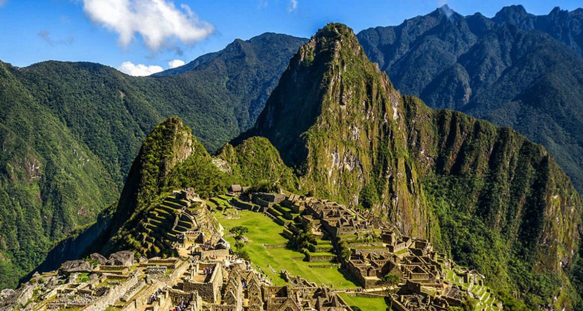 Machu Picchu on clear day