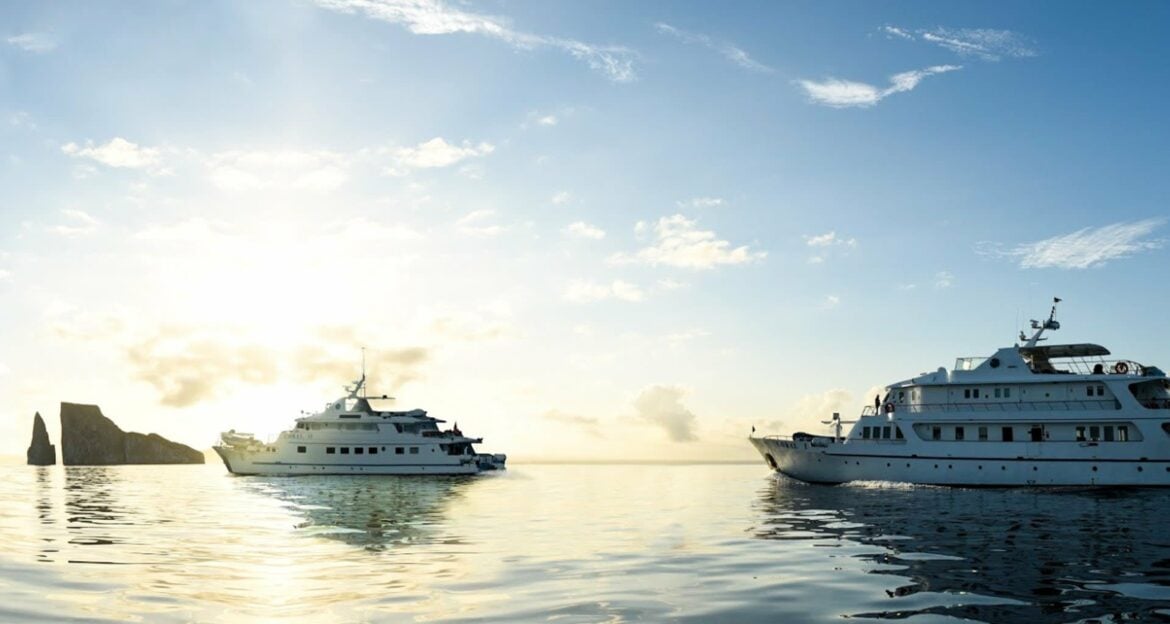 Galapagos Islands Coral Cruises | Galapagos In A Cozy Boat