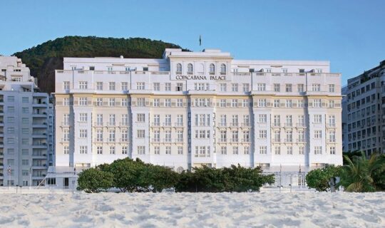 luxury-belmond-hotel-on-beach-in-rio